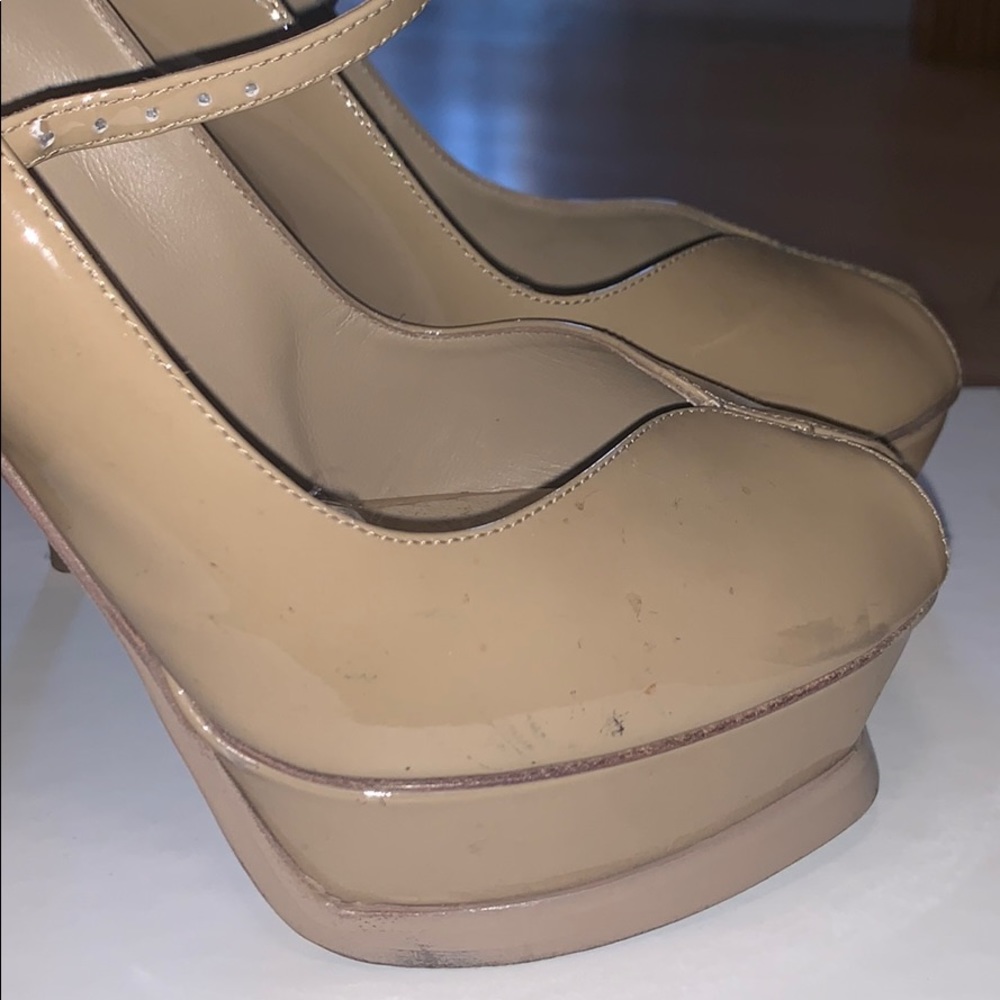 Authentic Yves Saint Laurent Tribute Pumps - Picture 4 of 8